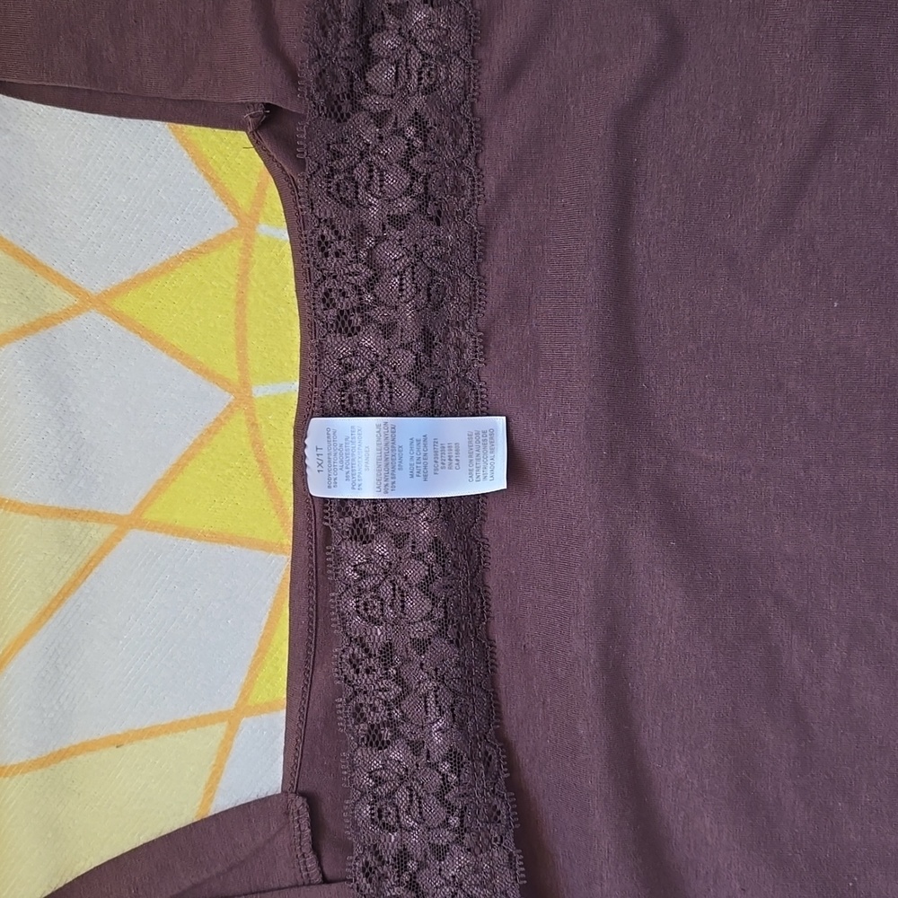 EUC - Plus Size Tank Tops in Brown, Red And Blue Bundle, Size 1X/1T - Picture 10 of 16